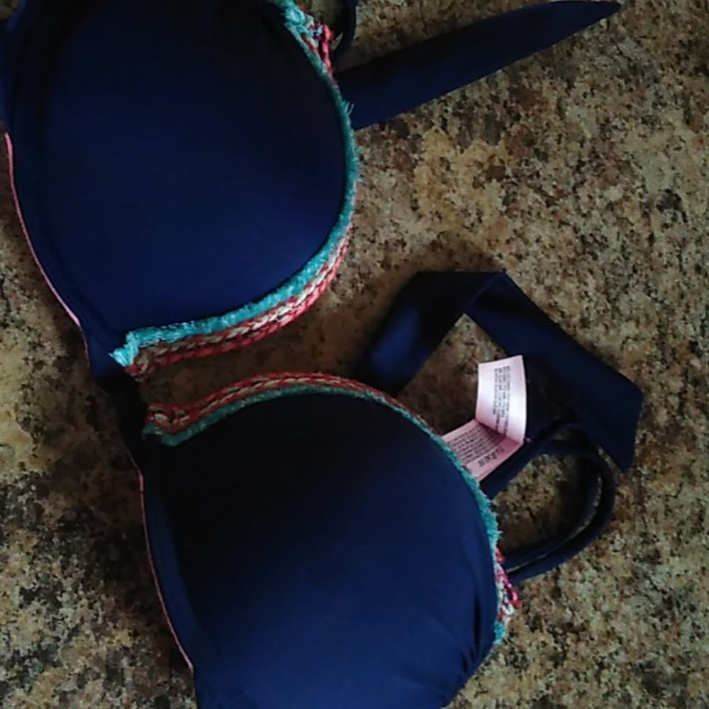 Bathing suit top